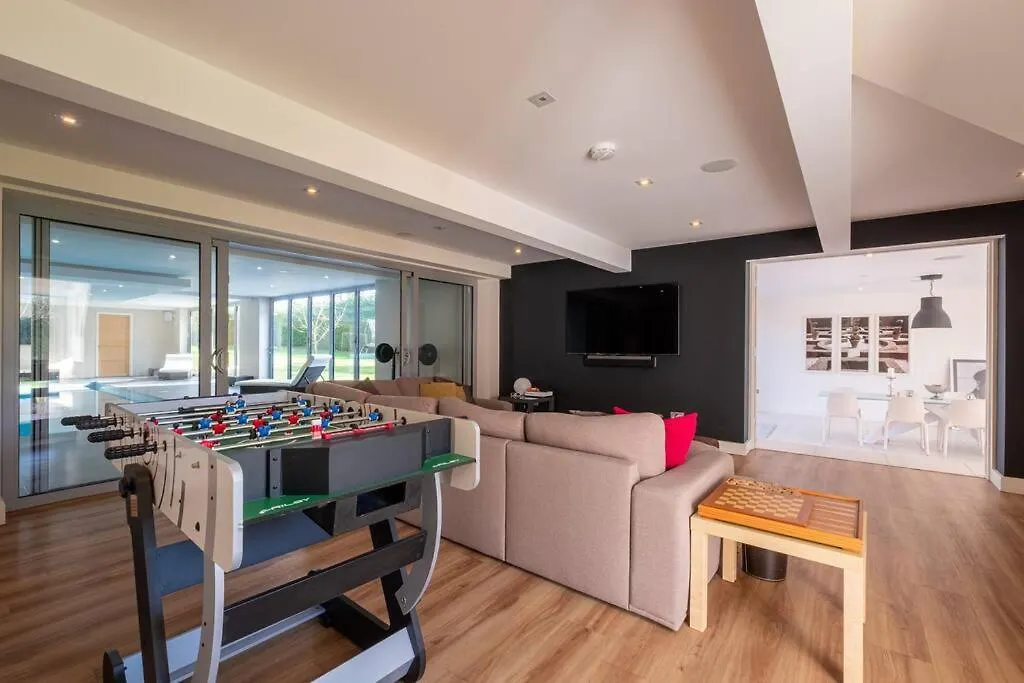 Cheltenham'S Most Luxurious House - Beautiful Hot Tub & Indoor Pool Charlton Kings