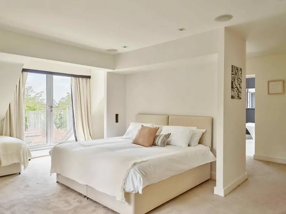 Holiday home Cheltenham'S Most Luxurious House - Beautiful Hot Tub & Indoor Pool Charlton Kings