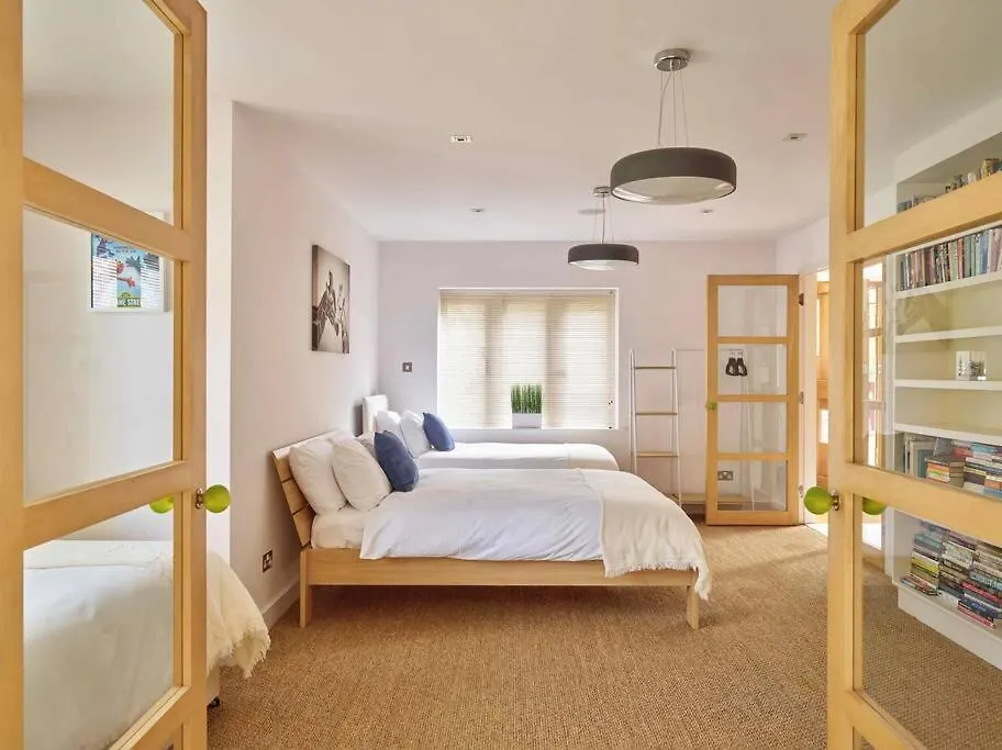 Cheltenham'S Most Luxurious House - Beautiful Hot Tub & Indoor Pool Charlton Kings