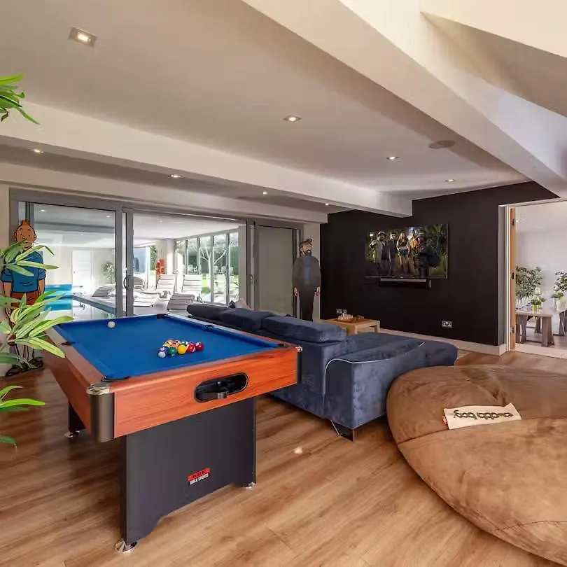 Cheltenham'S Most Luxurious House - Beautiful Hot Tub & Indoor Pool Charlton Kings 0*,
